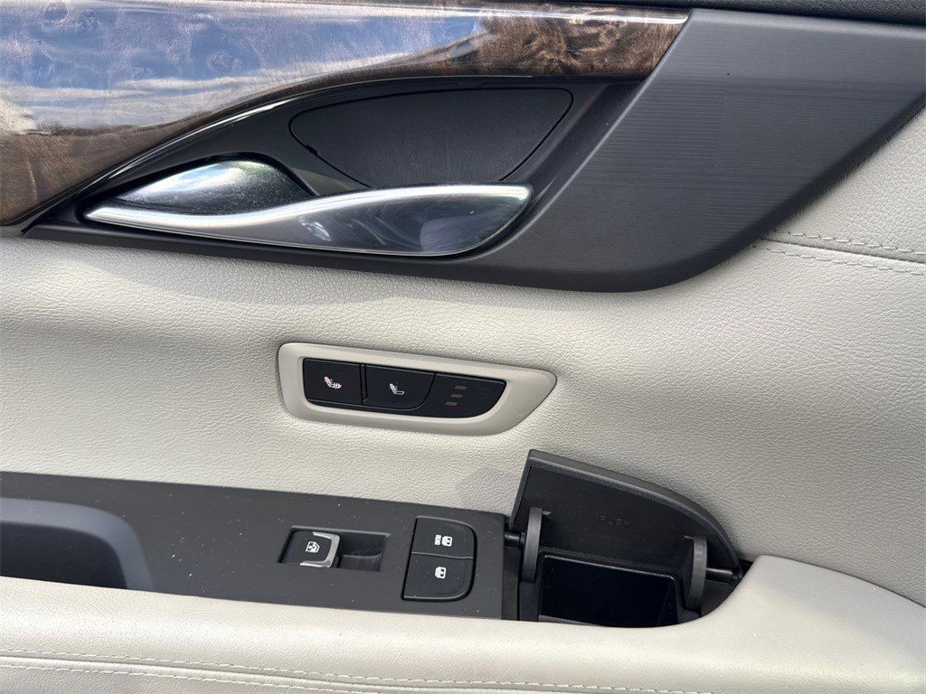 Used 2018 Cadillac CT6 Luxury image 18