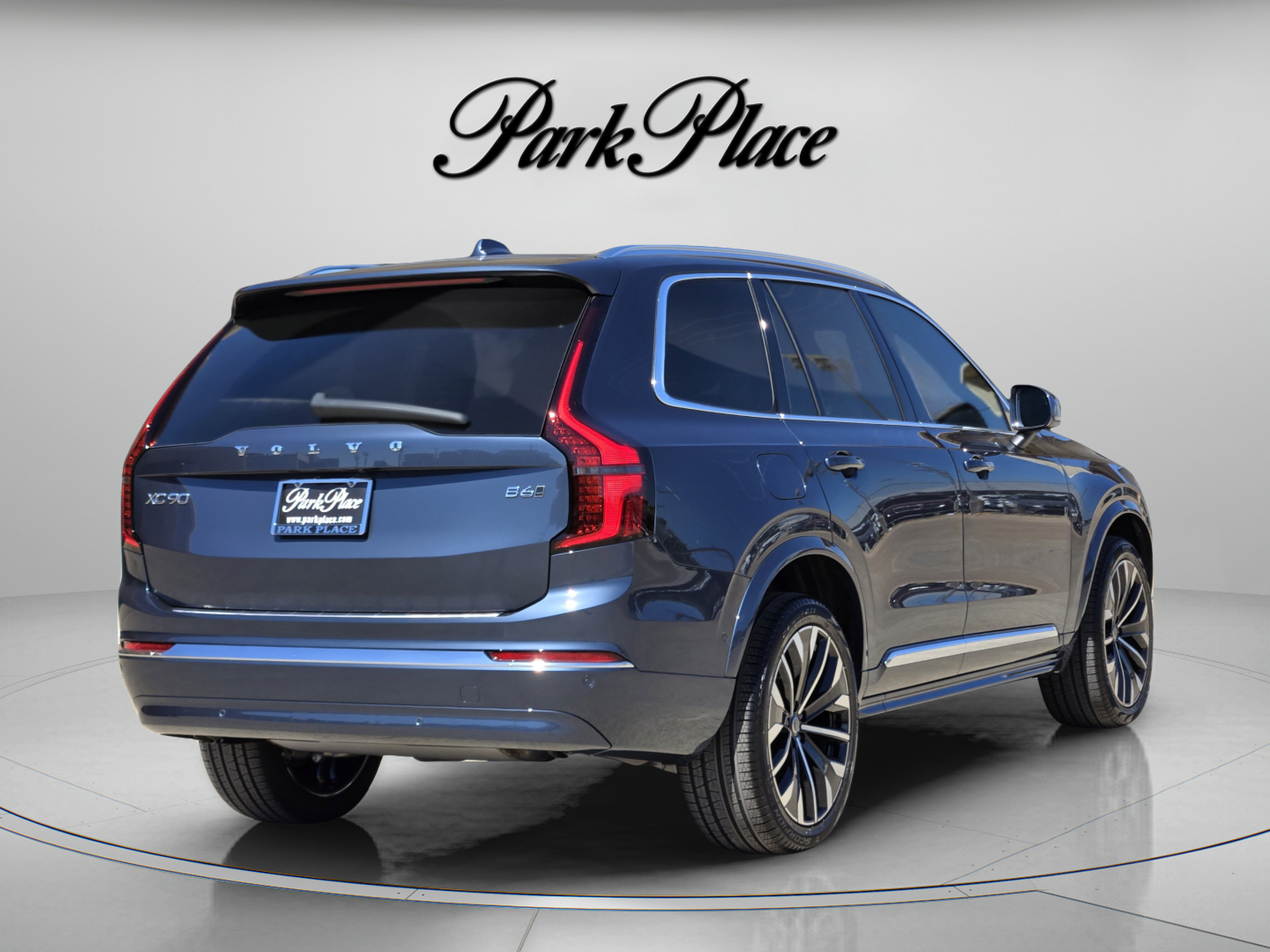 Used 2026 Volvo XC90 B6 Plus w/ Protection Package Premier AWD/4WD image 6