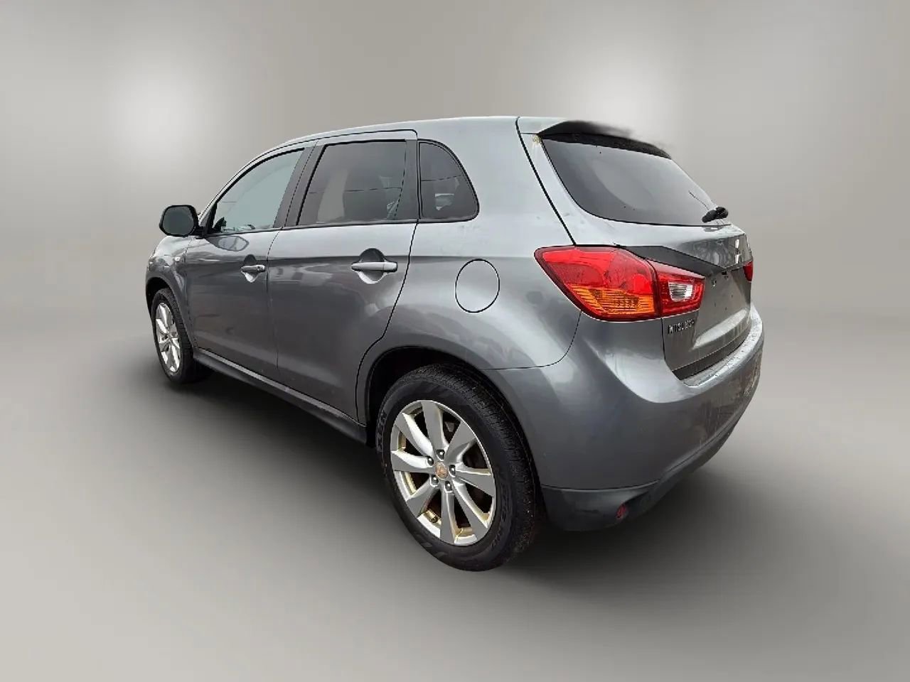 Used 2013 Mitsubishi Outlander Sport ES image 3