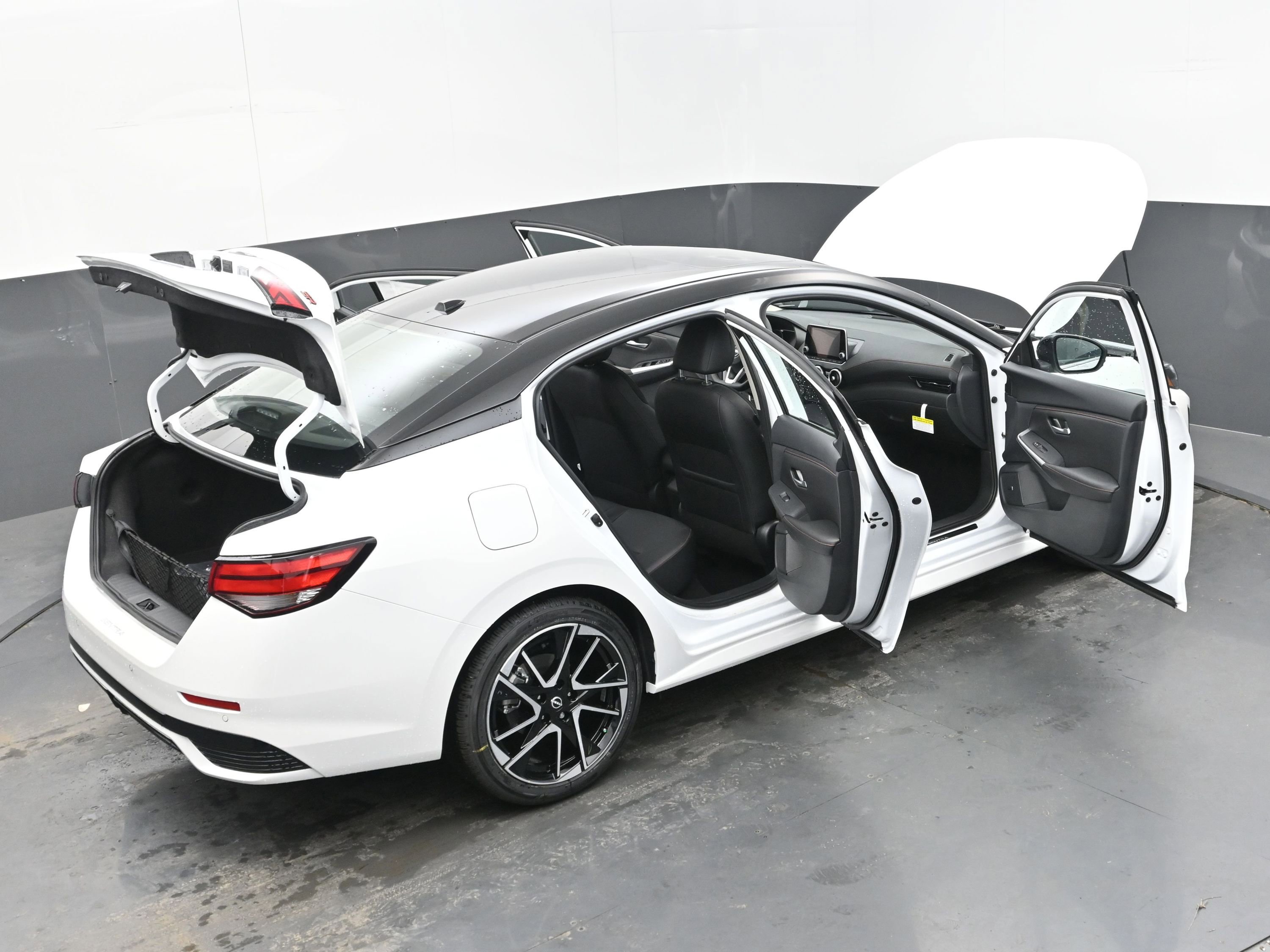 New 2025 Nissan Sentra SR w/ SR Premium Package image 44