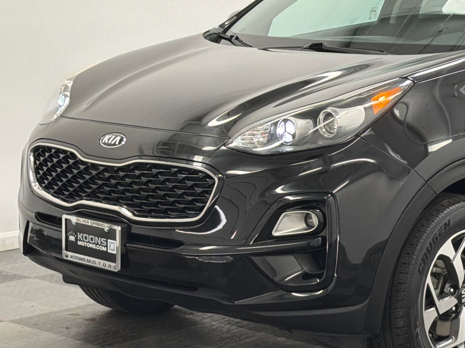 Used 2020 Kia Sportage LX w/ LX Popular Package image 2