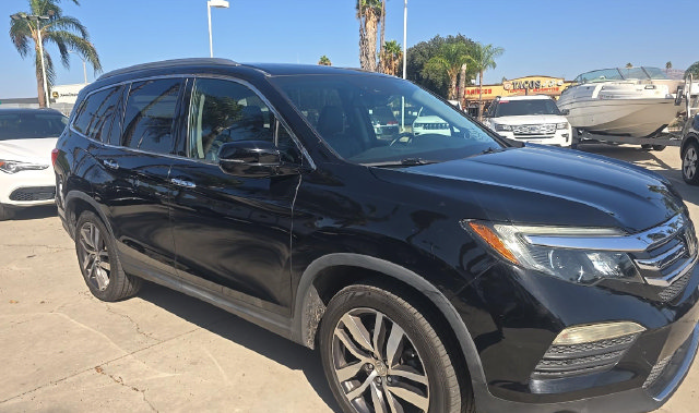 Used 2017 Honda Pilot Elite image 3