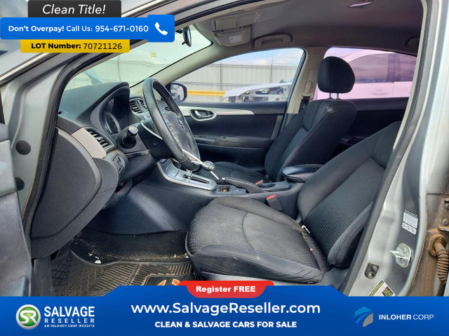 Used 2014 Nissan Sentra SR w/ SR Driver Package FWD image 9