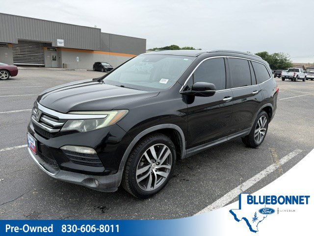 Used 2016 Honda Pilot Touring image 1