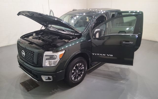 Used 2019 Nissan Titan PRO-4X w/ Pro-4x Convenience Package AWD/4WD image 12