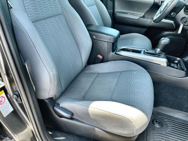 Used 2019 Toyota Tacoma SR5 AWD/4WD image 24