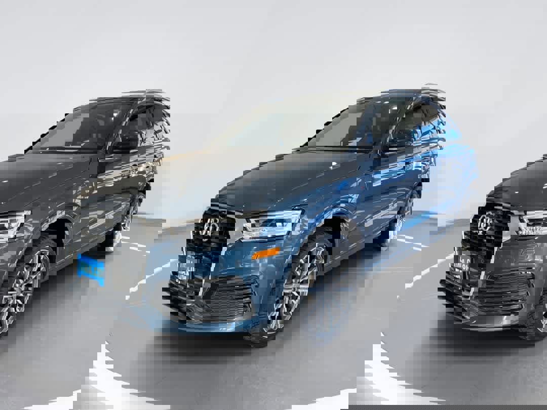 Used 2018 Audi Q3 2.0T Premium Plus w/ Premium Plus Package image 1