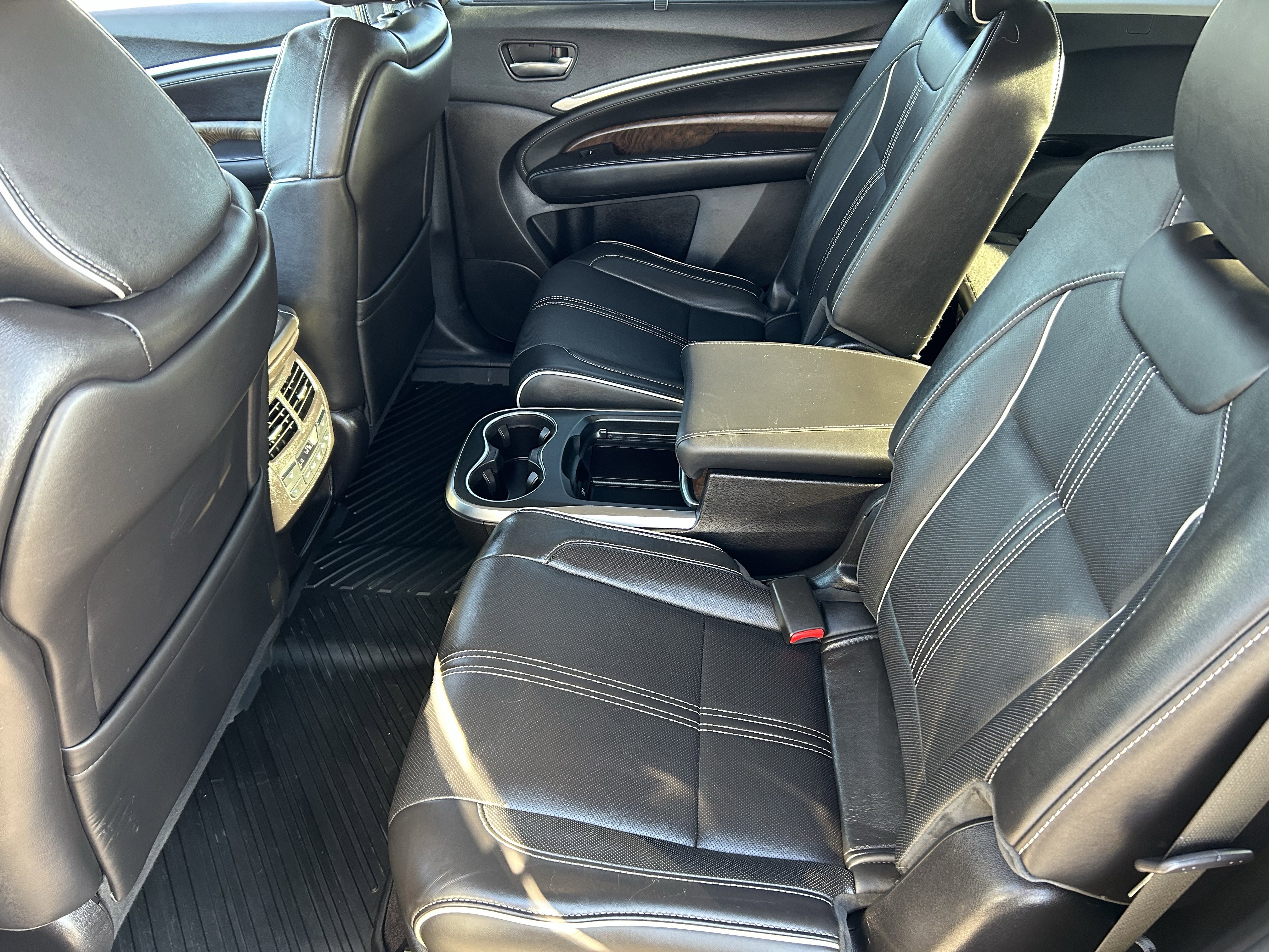 Used 2020 Acura MDX FWD w/ Advance Package image 17