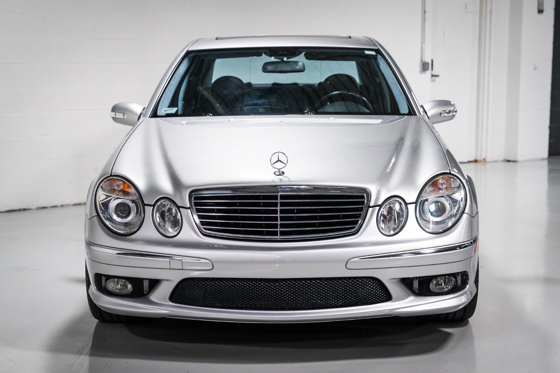 Used 2005 Mercedes-Benz E 55 AMG Sedan image 8