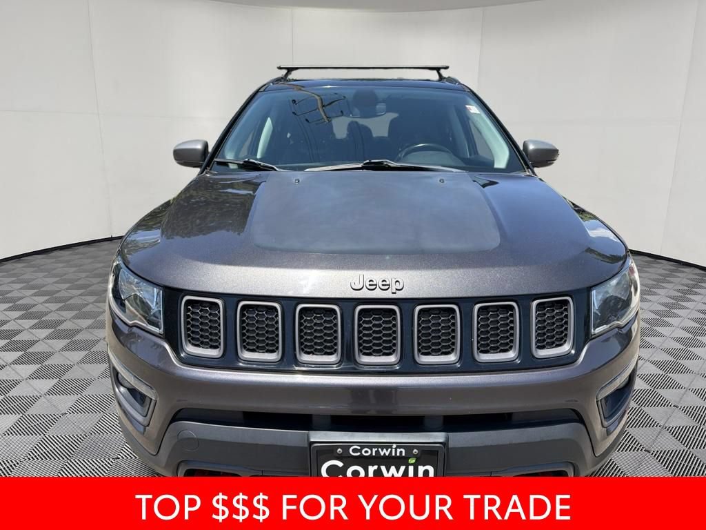 Used 2019 Jeep Compass Trailhawk w/ Leather Interior Group AWD/4WD image 2