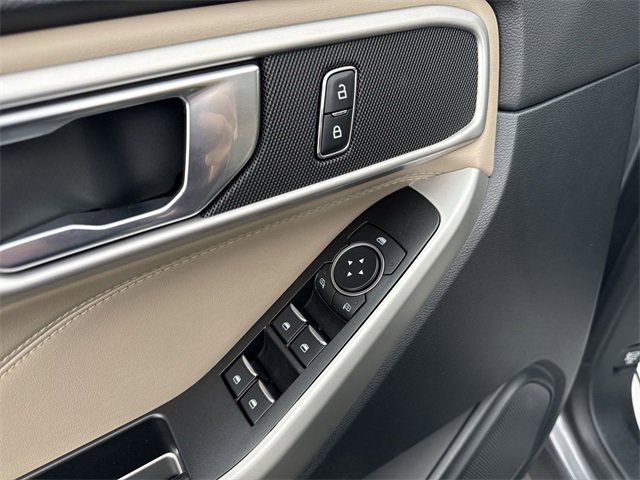 Used 2021 Ford Explorer XLT w/ Equipment Group 202A image 24