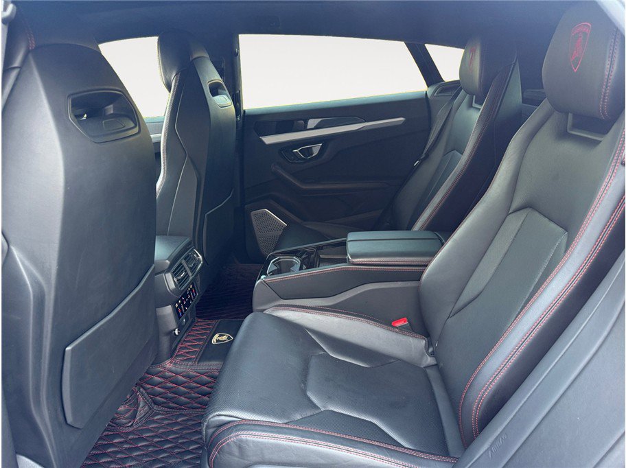 Used 2019 Lamborghini Urus AWD/4WD image 13