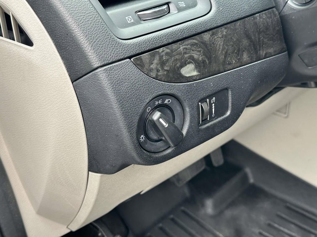Used 2013 Dodge Grand Caravan SE FWD image 20