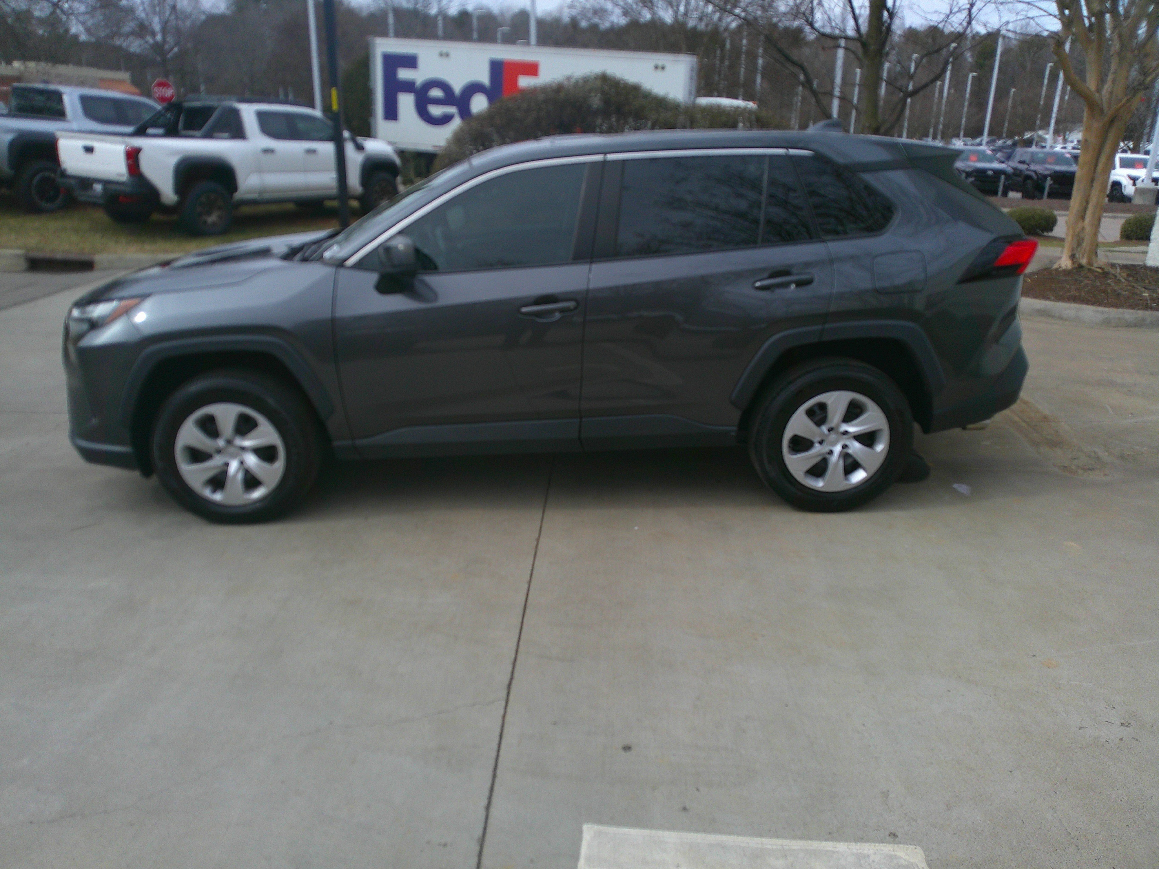 Used 2023 Toyota RAV4 LE image 9