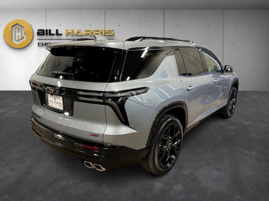 Used 2025 Chevrolet Traverse RS w/ LPO, Floor Liner Package image 2