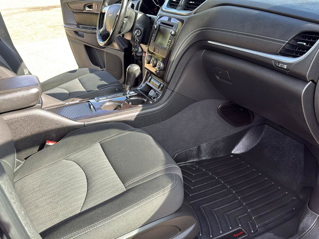 Used 2015 Chevrolet Traverse LT AWD/4WD image 28