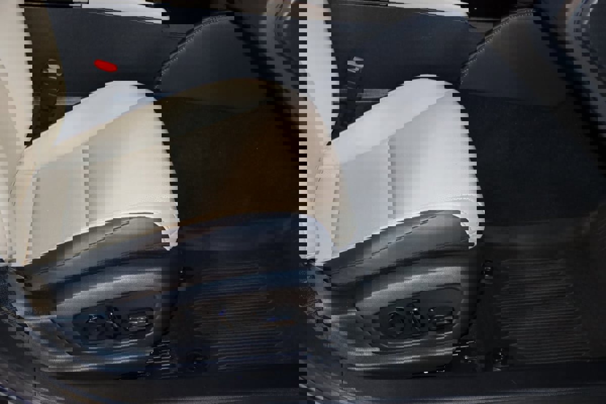 Used 2021 Lexus ES 250 w/ Premium Package image 55