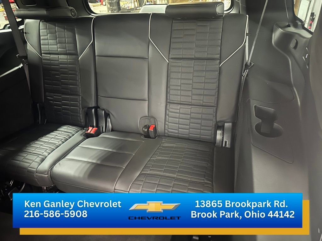 Used 2025 Cadillac Escalade V AWD/4WD image 19