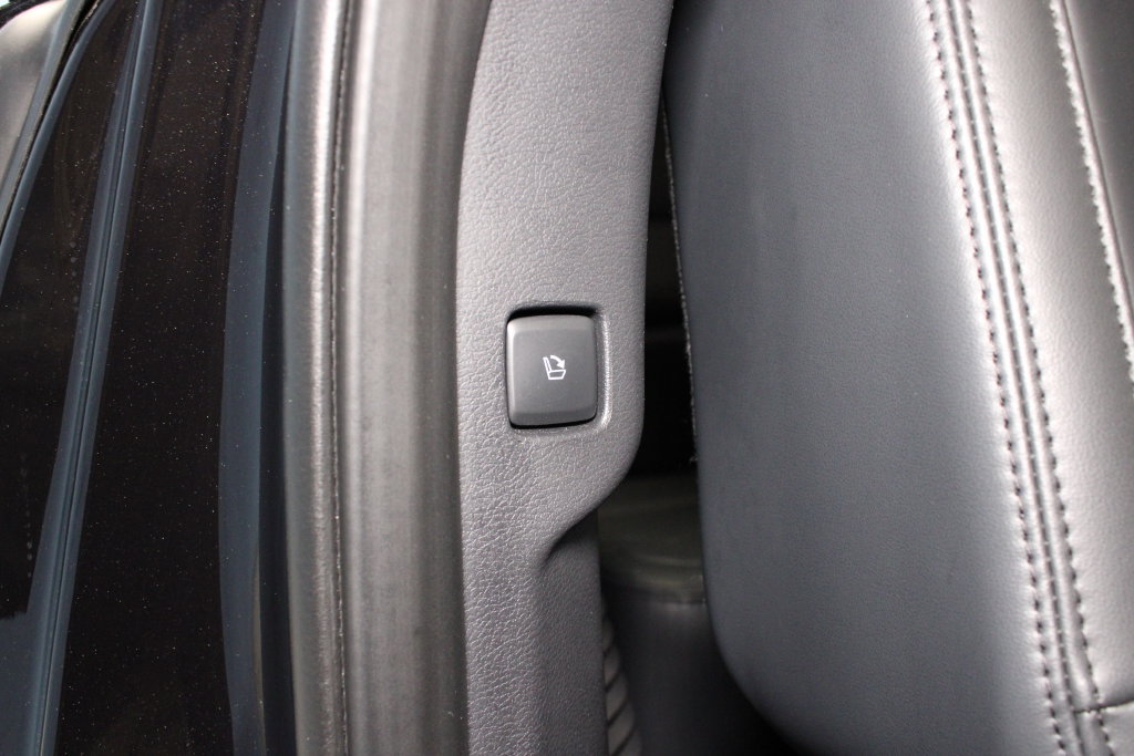 Used 2024 Lincoln Navigator Reserve AWD/4WD image 31