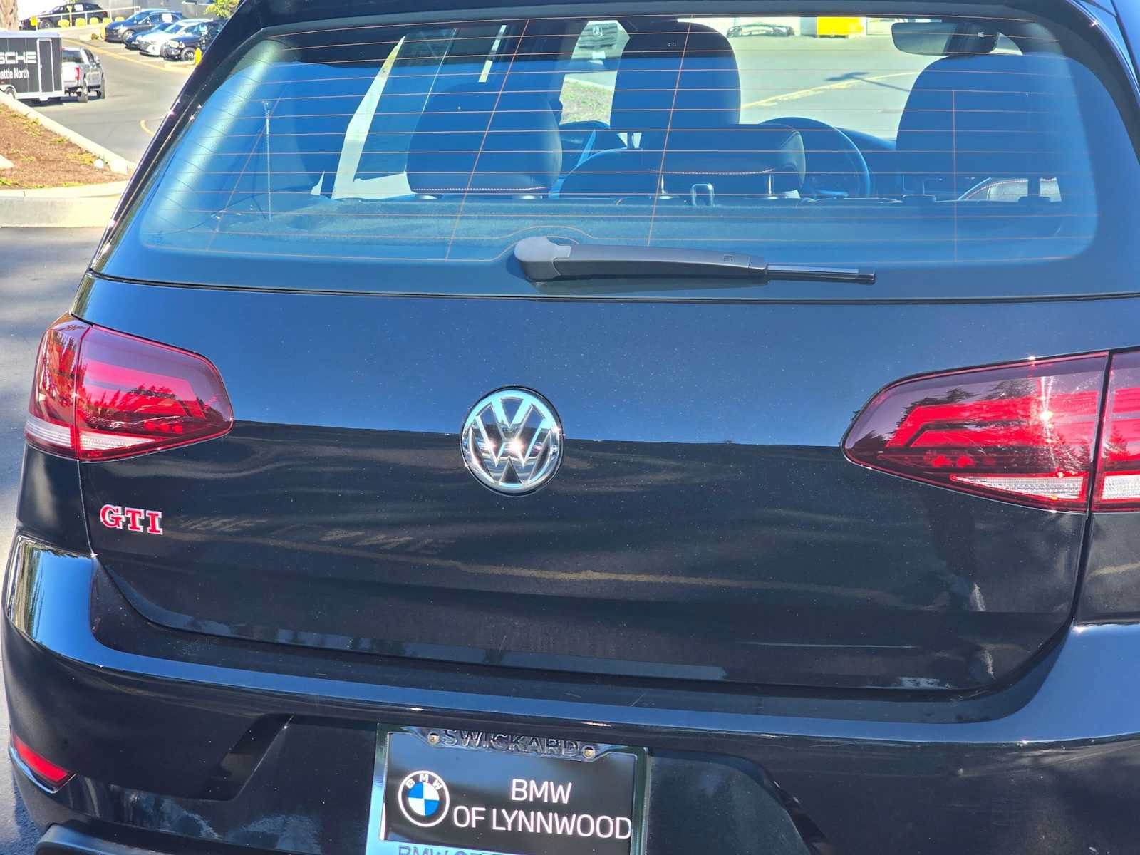 Used 2021 Volkswagen GTI SE FWD image 13