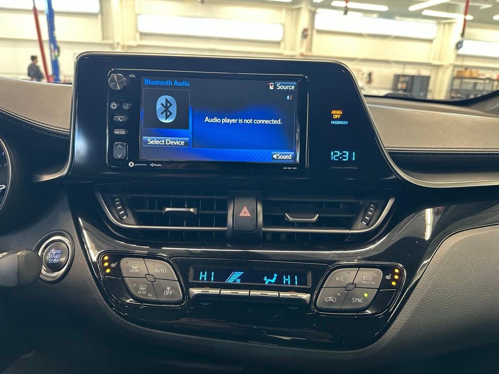 Used 2018 Toyota C-HR XLE FWD image 10