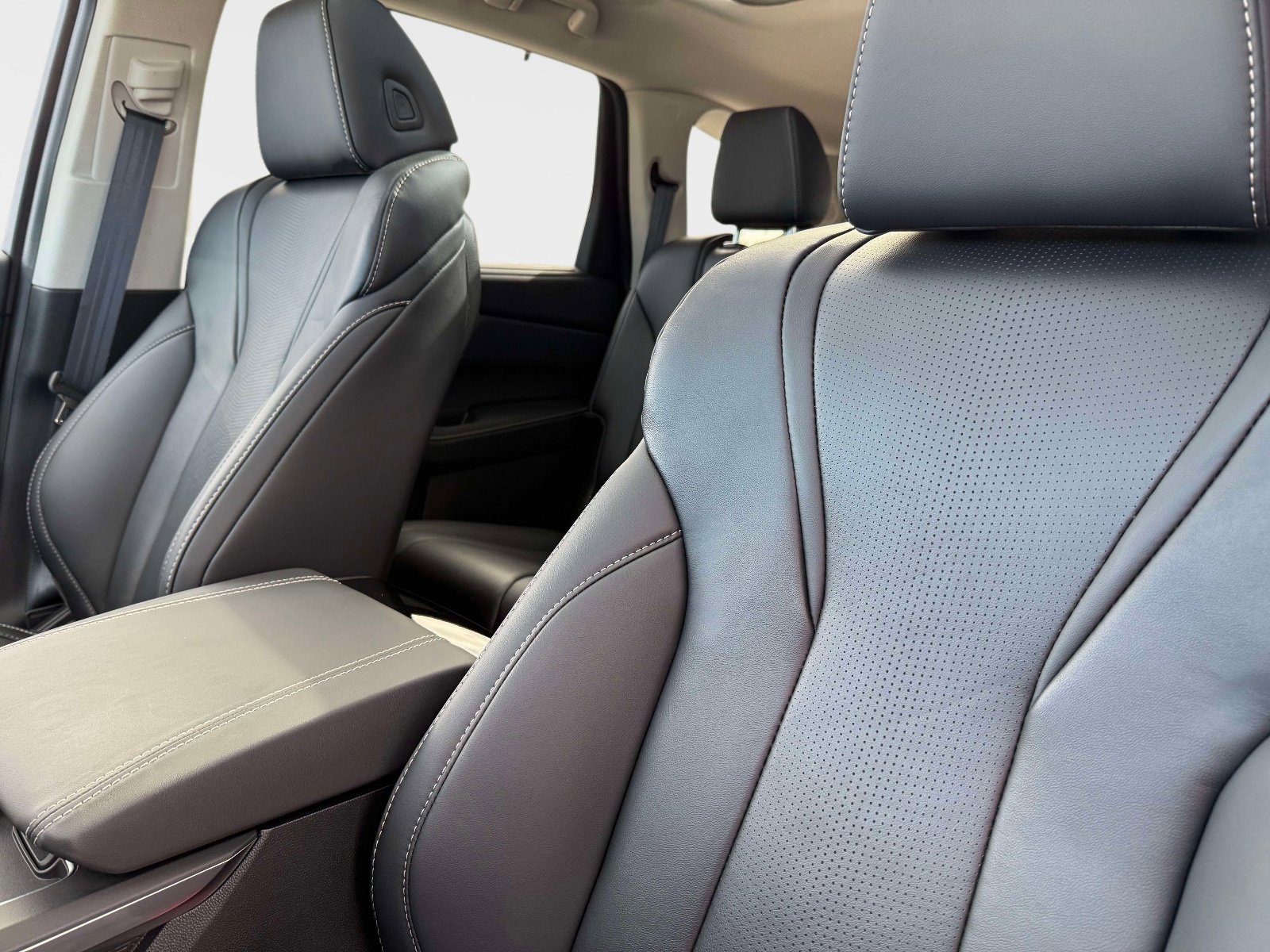 Certified 2026 Acura MDX FWD w/ Technology Package image 19