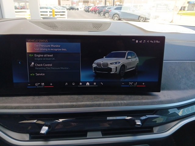 Certified 2025 BMW X5 xDrive40i w/ M Sport Package image 28