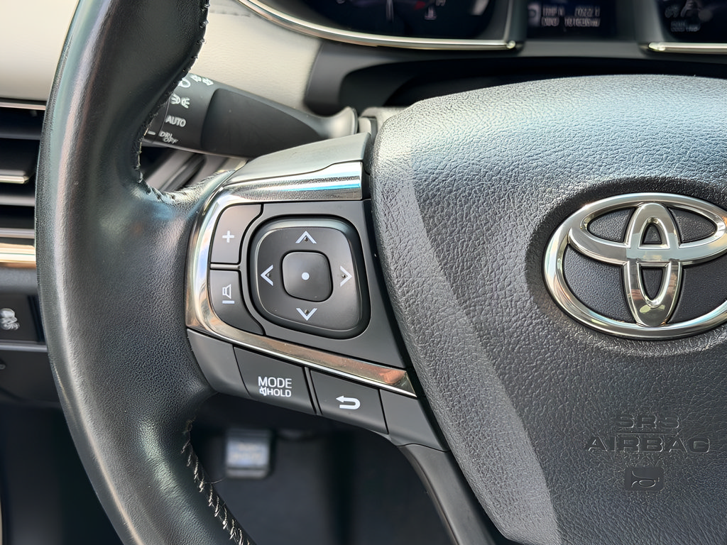Used 2018 Toyota Avalon Limited w/ Carpet Mat Package FWD image 35