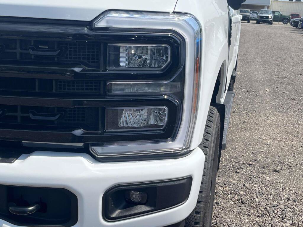 Used 2024 Ford F350 XLT w/ Black Appearance Package AWD/4WD image 14
