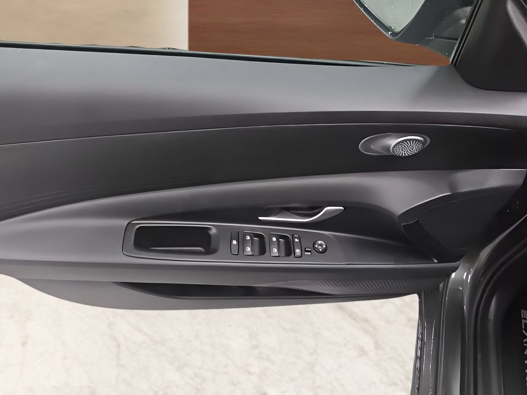 New 2026 Hyundai Elantra SE FWD image 11