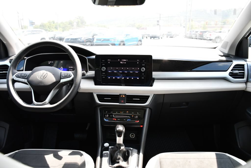 New 2026 Volkswagen Taos SE AWD/4WD image 20