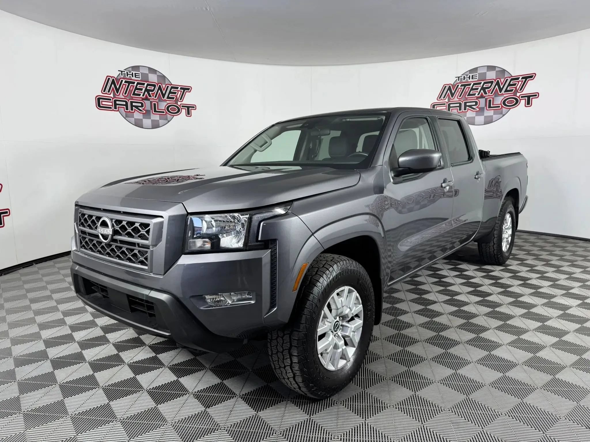 Used 2022 Nissan Frontier SV w/ Technology Package AWD/4WD image 3