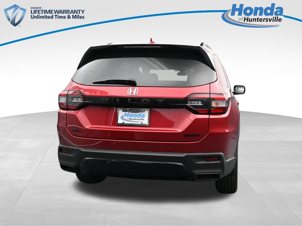 New 2026 Honda Pilot Sport image 7