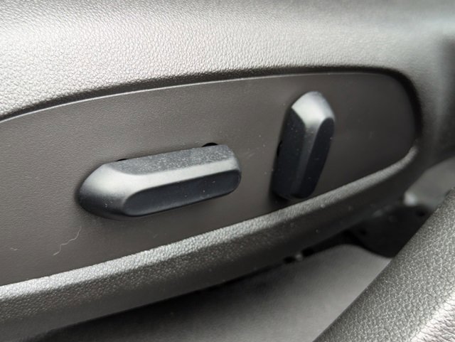 Used 2018 Chevrolet Cruze LT w/ LT Fleet Convenience Package image 25