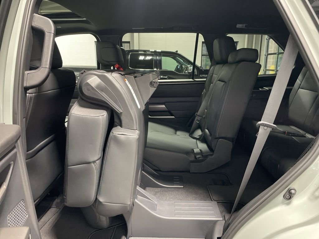 Used 2025 Toyota Sequoia SR5 AWD/4WD image 15