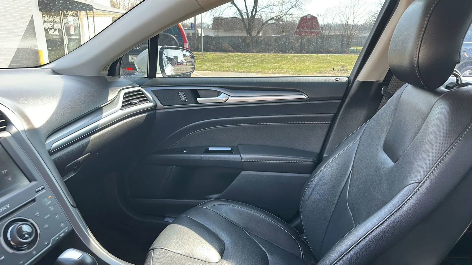 Used 2013 Ford Fusion Titanium AWD/4WD image 11