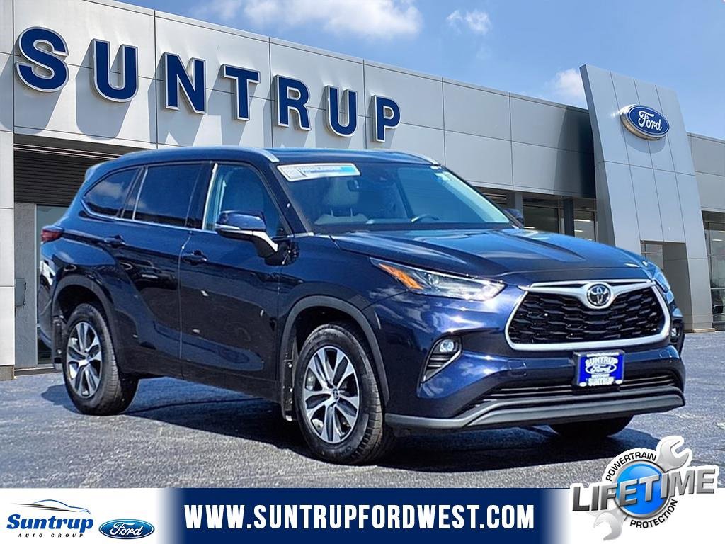 Used 2022 Toyota Highlander XLE