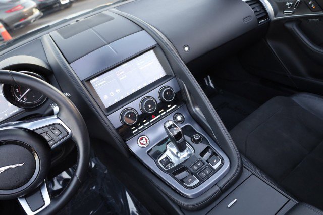 Used 2020 Jaguar F-TYPE Convertible image 30