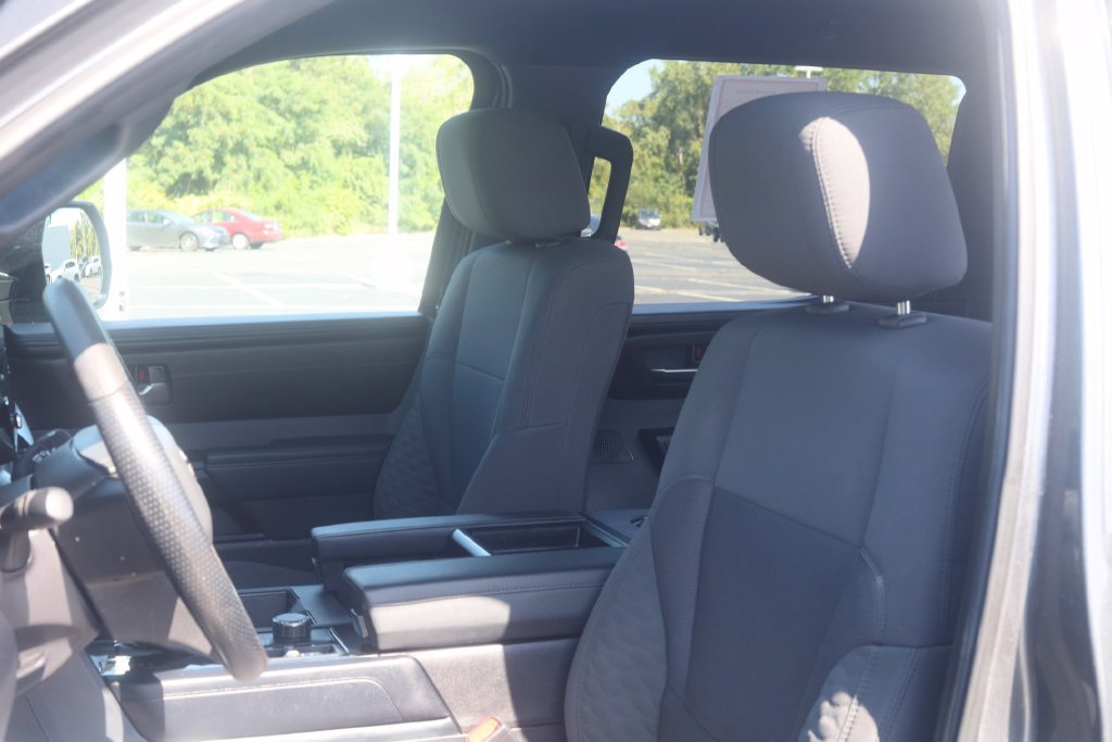 Used 2025 Toyota Tundra SR5 w/ SR5 Convenience Package AWD/4WD image 14
