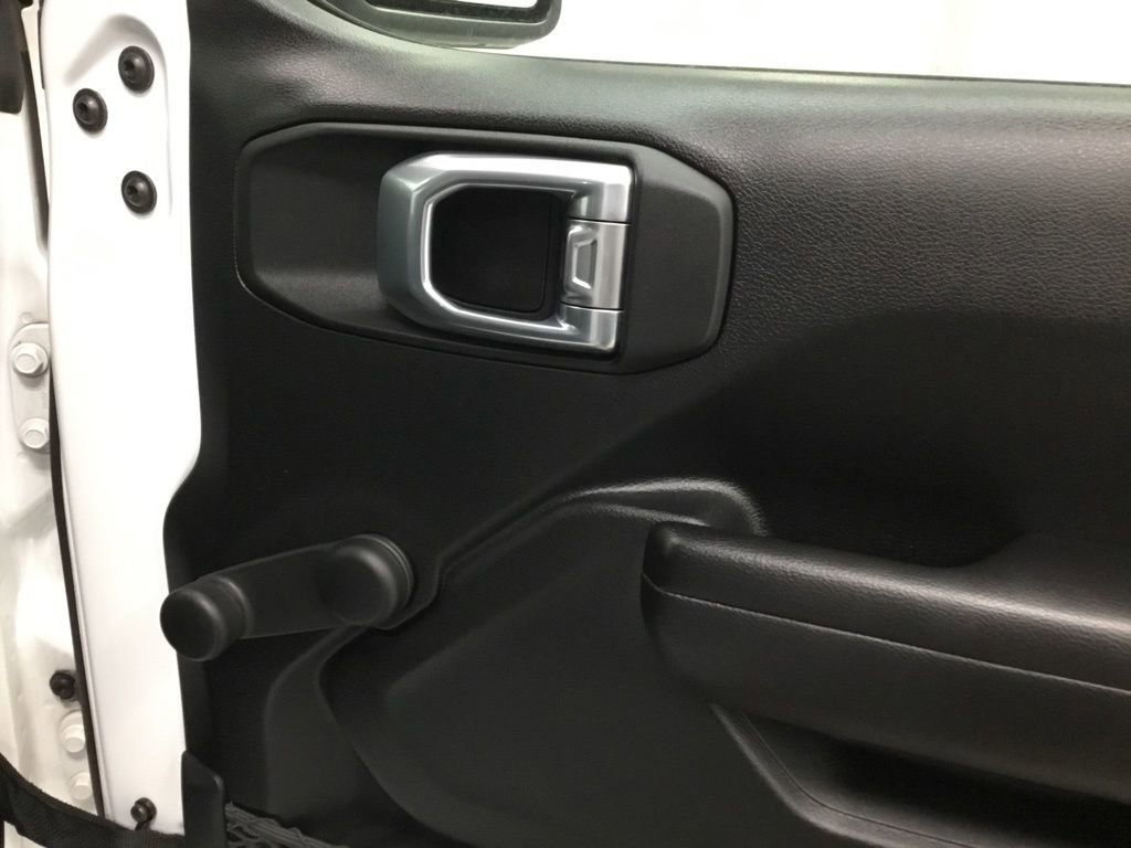 Used 2021 Jeep Gladiator Sport image 22