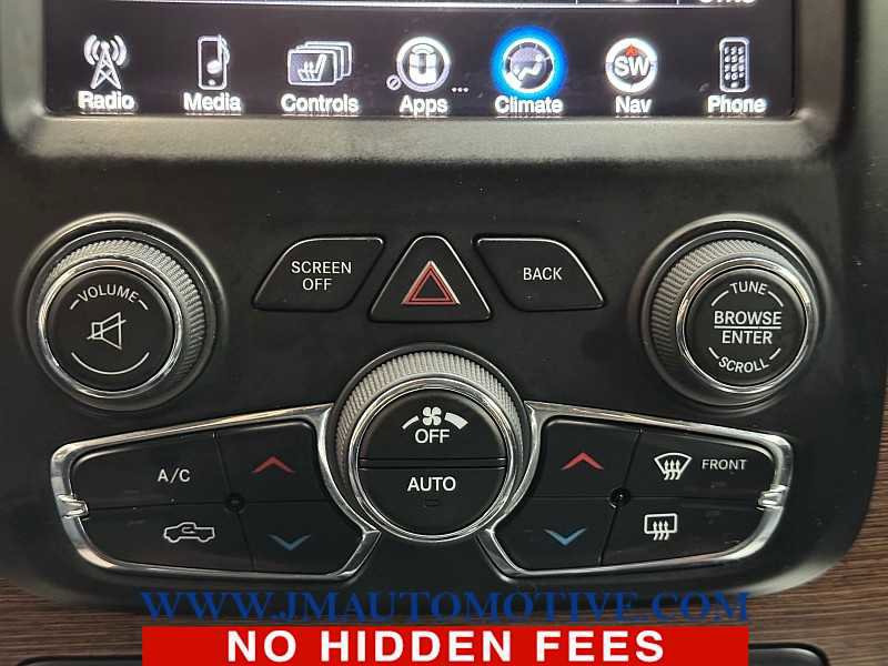 Used 2016 RAM 1500 Laramie w/ Convenience Group image 30