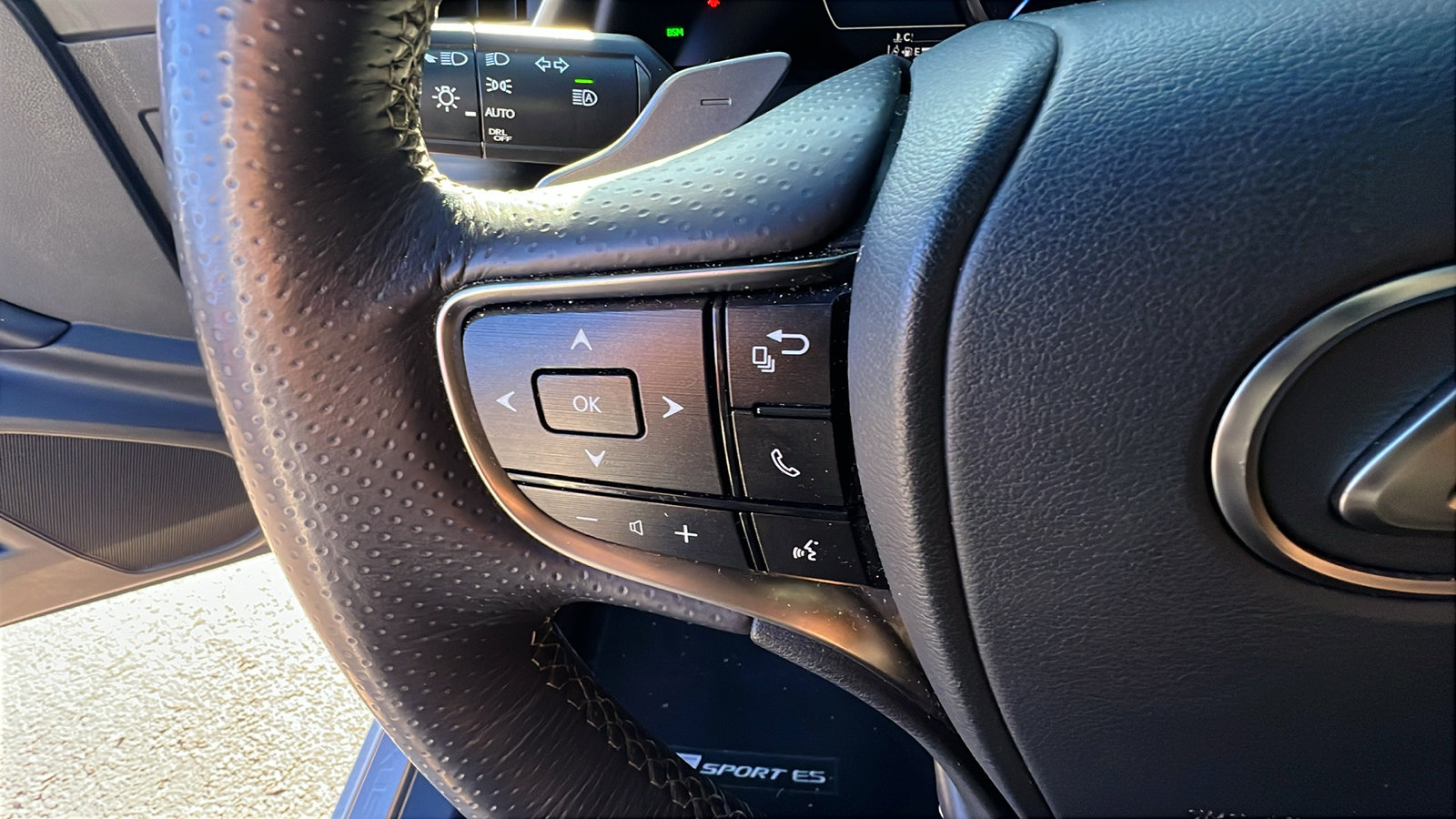 Used 2020 Lexus ES 350 F Sport w/ Accessory Package 2 image 28