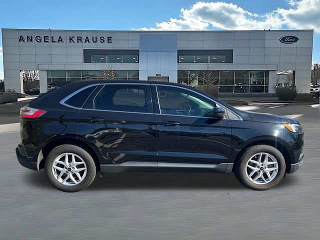 Used 2024 Ford Edge SEL w/ Convenience Package image 9