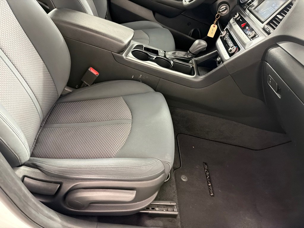 Used 2019 Hyundai Sonata SE FWD image 21