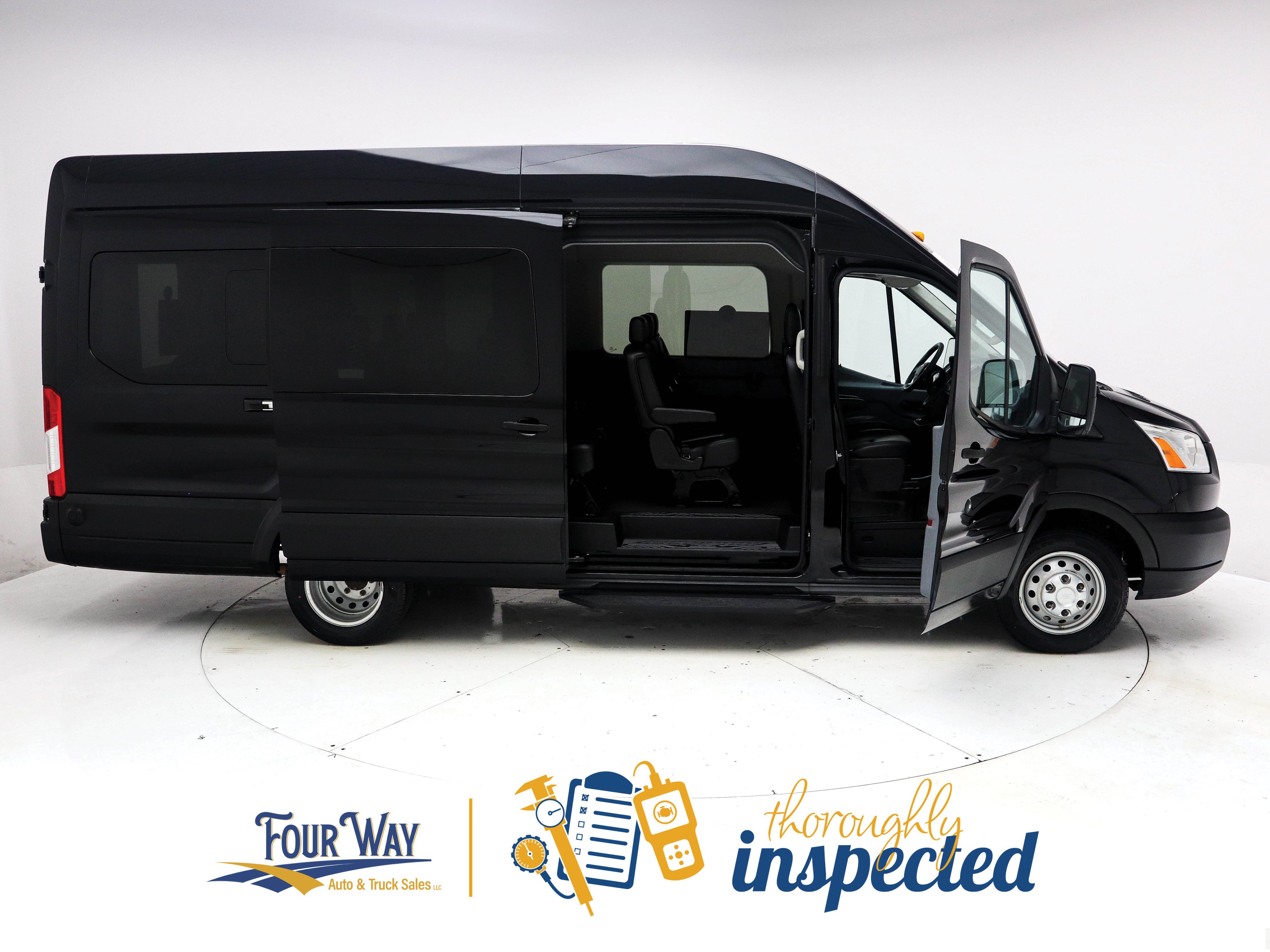 Used 2019 Ford Transit 350 XLT RWD image 3