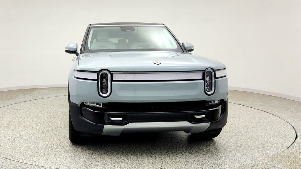 Used 2024 Rivian R1S Adventure AWD/4WD image 2