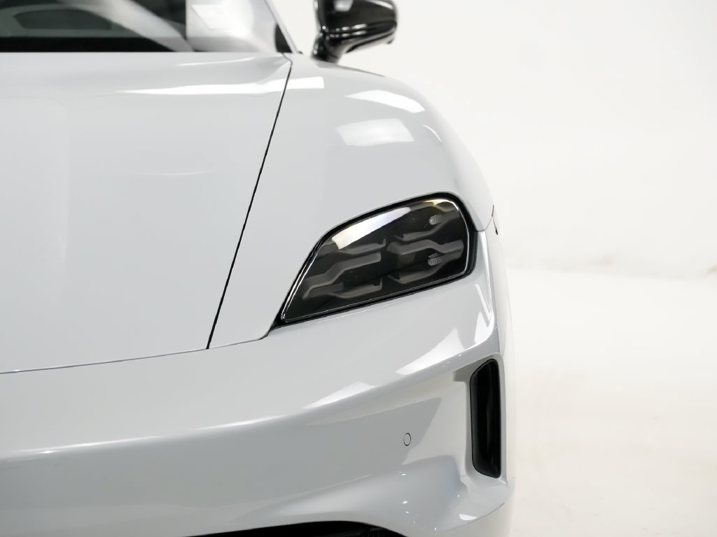 New 2026 Porsche Taycan AWD/4WD image 7