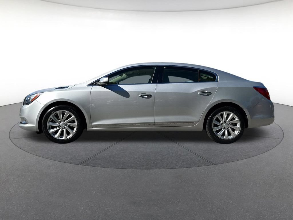 Used 2015 Buick LaCrosse FWD image 2