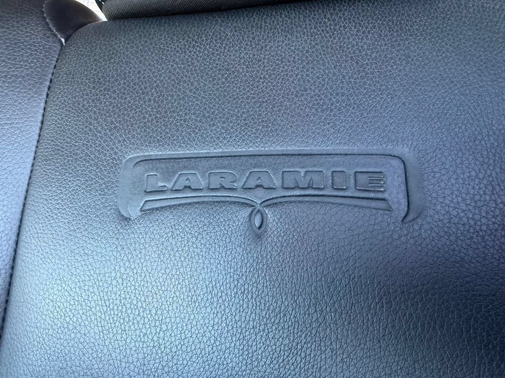 Used 2017 RAM 5500 Laramie AWD/4WD image 7