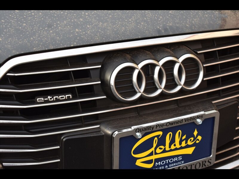 Used 2018 Audi A3 e-tron Premium Plus w/ Technology Package FWD image 43